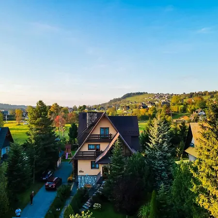 Sloneczny Dworek U Sarnow Apartment Czarna Gora