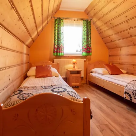 Sloneczny Dworek U Sarnow Apartment